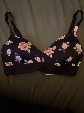 PINK Victoria's Secret Black Floral Wireless Lightly Lined Bra